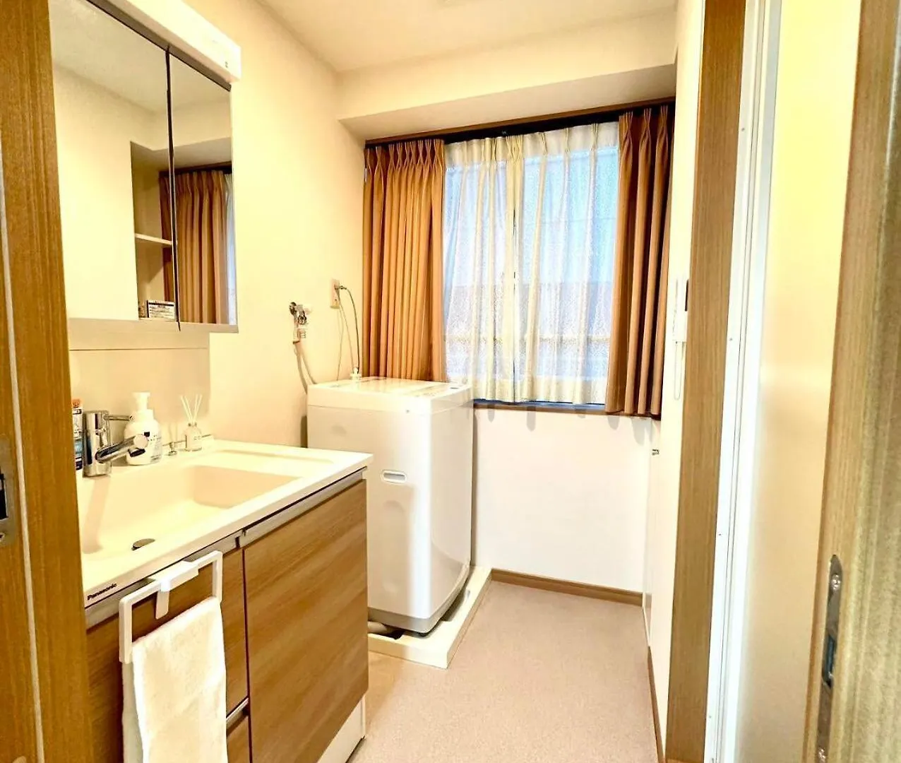 Daire Ginza 401 Tsukiji 3 Mins Two Bedroom,Tsukiji Market Tokyo
